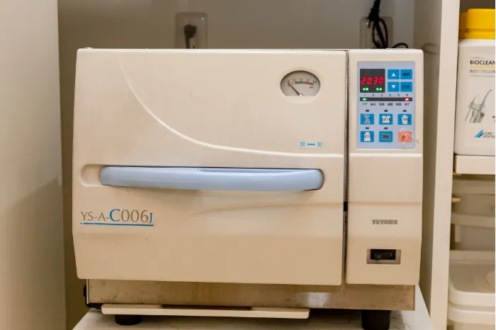 オートクレーブ(高圧蒸気滅菌器)